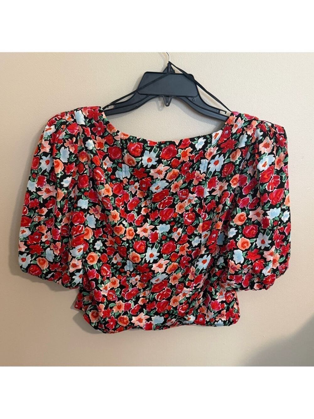 ASTR Floral Puff Sleeve Blouse - Picture 9 of 9